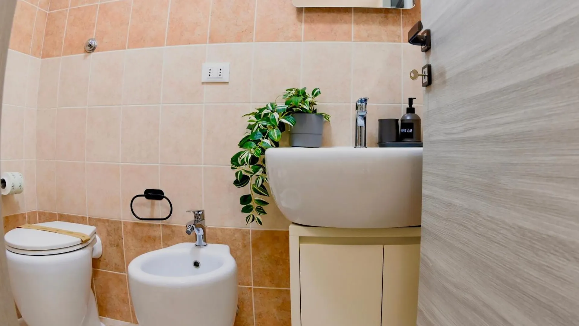 Borgo Apartment, Zona Porto Livorno 0*,  İtalya